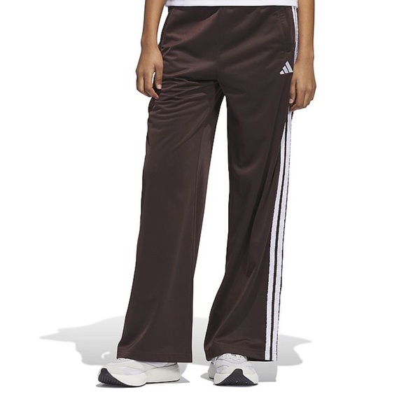 adidas Pants - NWT Women's Adidas Yoga Essentials Cuffed Shadow Brown Jogger Pants XL